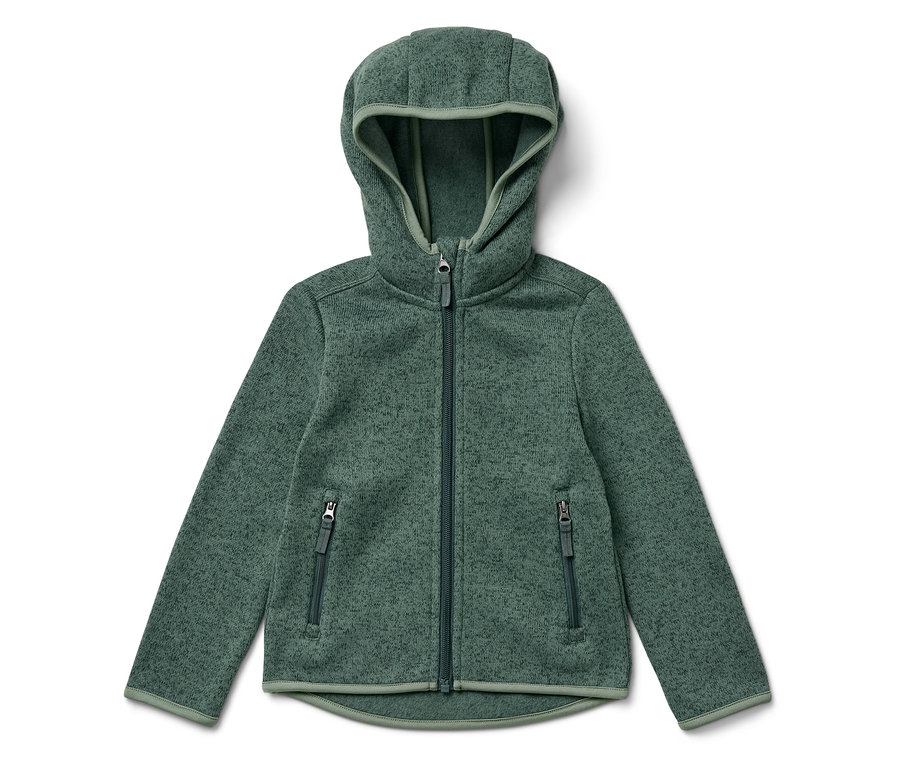 Zielona bluza polarowa z kapturem i zamkiem błyskawicznym pośrodku.