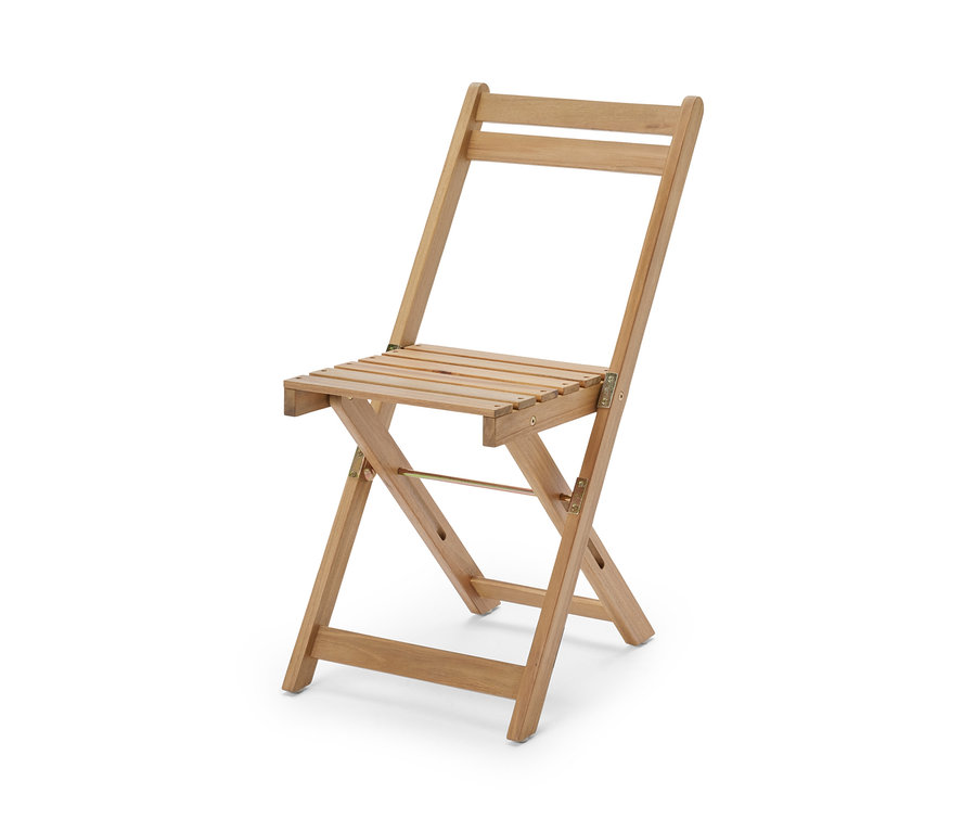 Szczegółowy widok drewnianego składanego krzesła z zestawu na balkon „Lenja” z regałem.