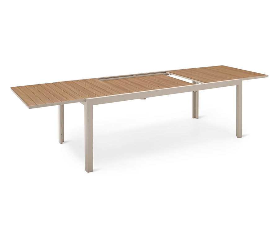 Rozłożony stół ogrodowy z drewnianymi panelami i szarą metalową ramą.