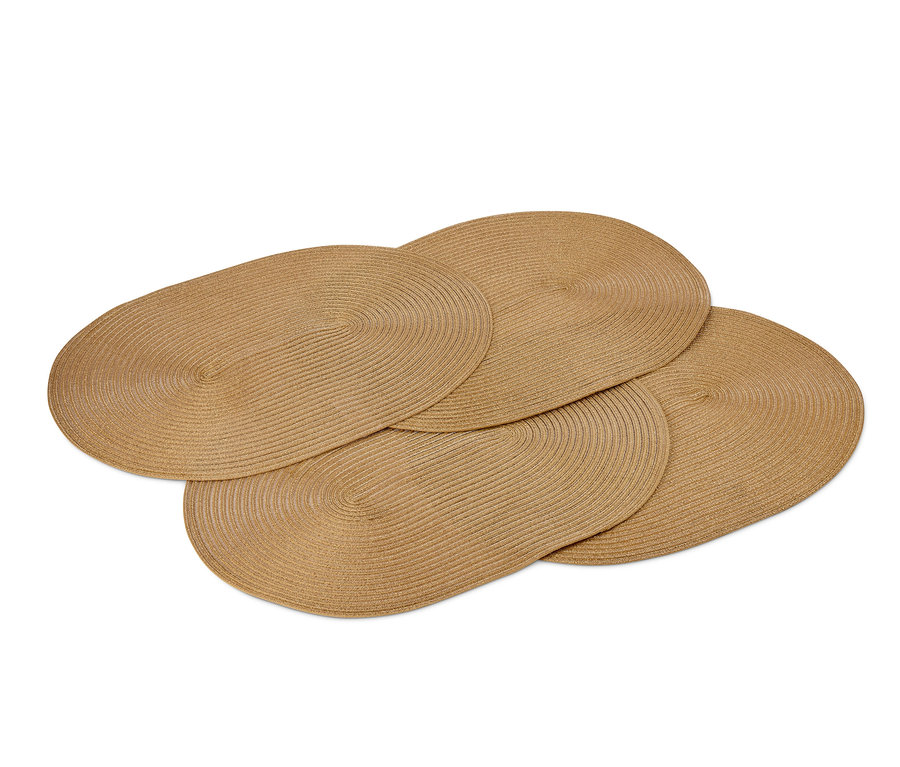 Cztery owalne podkładki pod talerze.