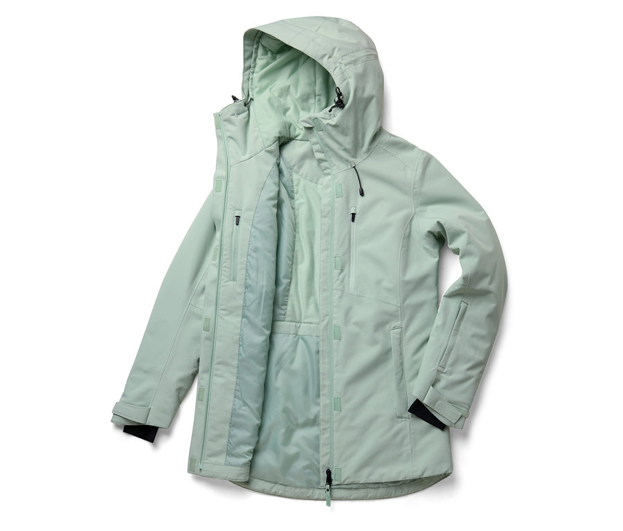 Rozpięta, jasnozielona kurtka z kapturem. Kurtka ma zamek błyskawiczny i kilka kieszeni.