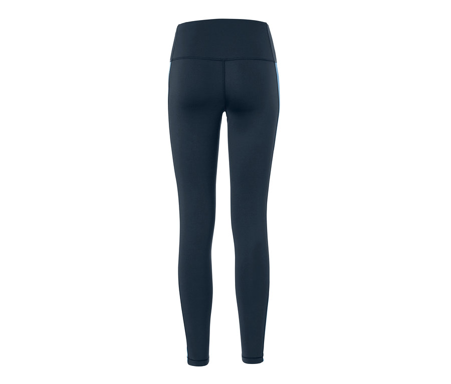 Legginsy sportowe widziane od tyłu.