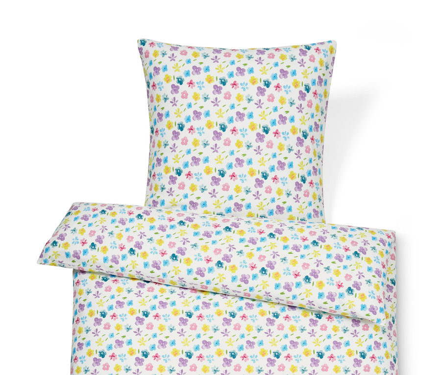 Komplet pościeli z mikrowłókna w kwiatowy wzór. W skład zestawu wchodzi jedna poszewka na poduszkę i jedna poszwa na kołdrę.