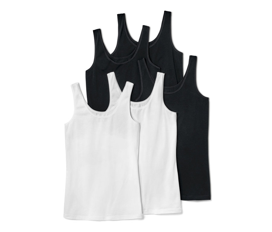 Pięć podkoszulków: dwa białe i trzy czarne.