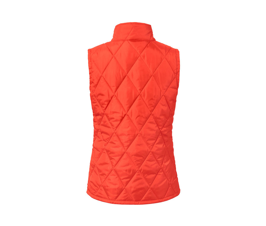 Szczegółowy widok z tyłu czerwonej pikowanej kamizelki, będącej częścią płaszcza przeciwdeszczowego 3 w 1 z kamizelką.