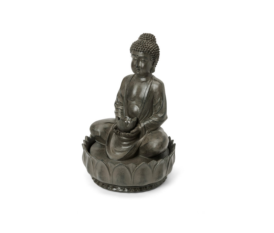 Fontanna ogrodowa z Buddą.