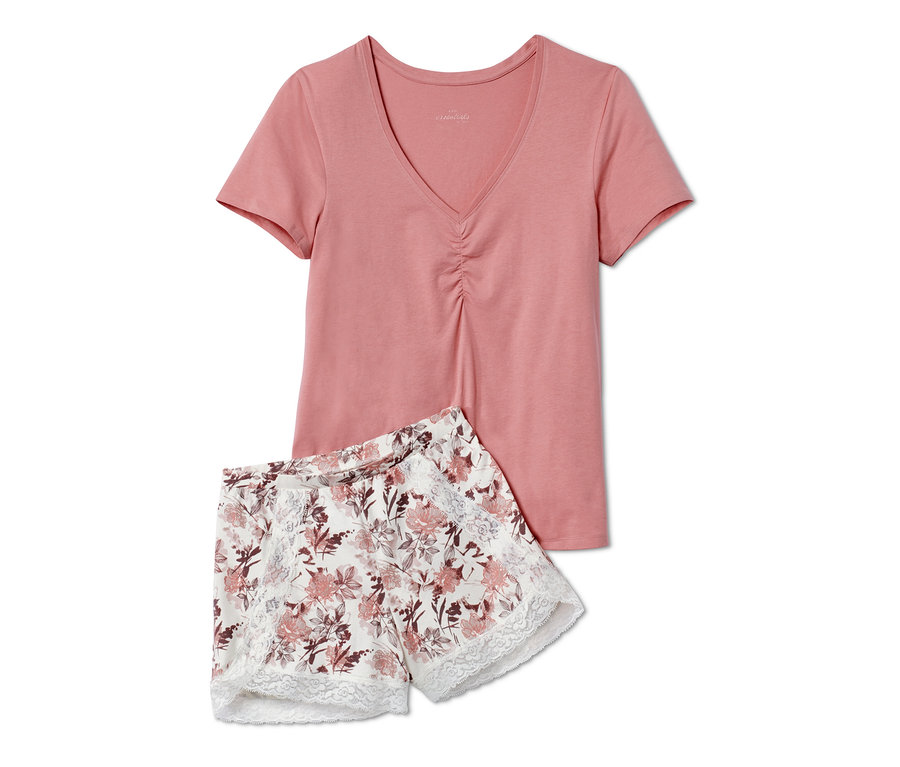 Piżama z koszulką z krótkim rękawem w kolorze różowym i kwiecistymi spodenkami.