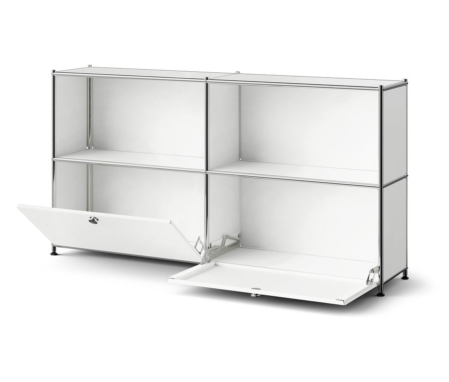 Biały modułowy system przechowywania z dwoma otwartymi drzwiami.