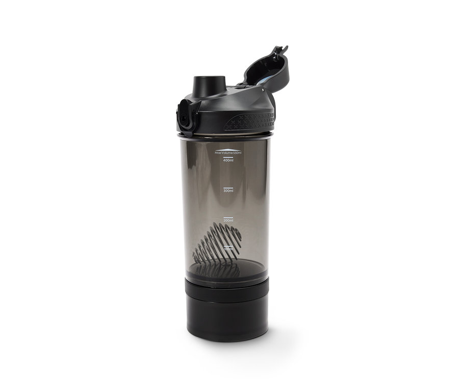 Czarny shaker do protein z metalową spiralą w środku.