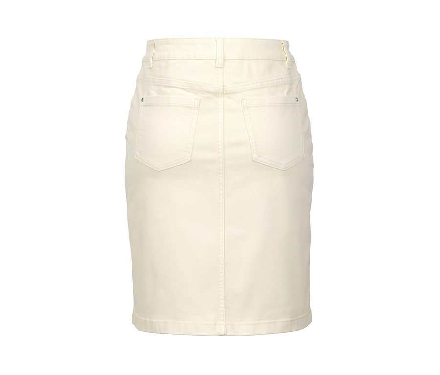 Szczegółowy widok z tyłu kremowej spódnicy dżinsowej.