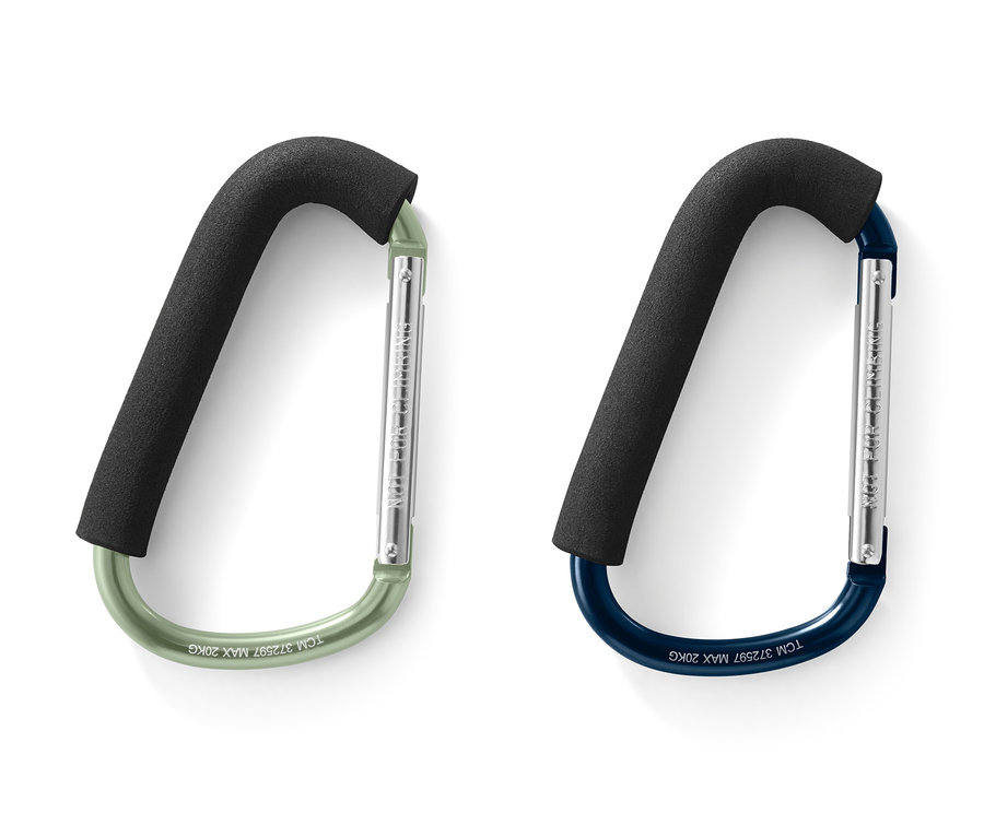 Dwa karabińczyki XXL z czarną piankową rączką, jeden zielony i jeden niebieski, leżą obok siebie na białym tle.