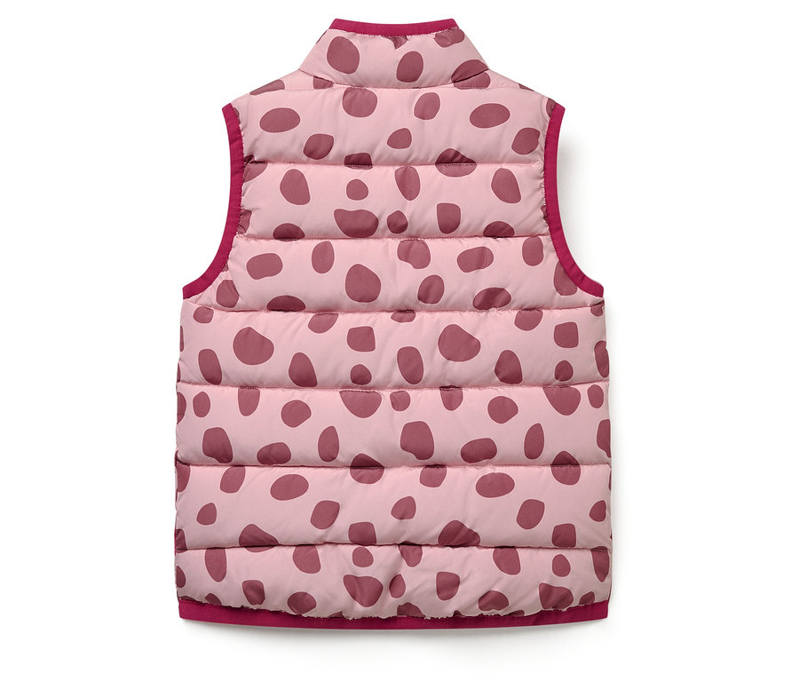 Różowa kamizelka z ciemnoczerwonymi plamami i lamówką.