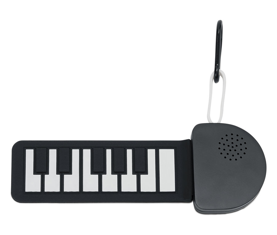 Czarno-białe mini pianino z karabińczykiem.