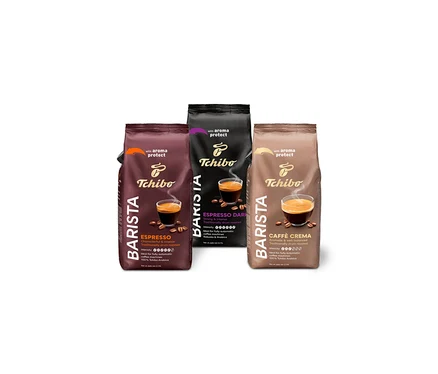 Trzy opakowania Barista Ochutnávkový set 3kg zrnkovej kávy stoją obok siebie.