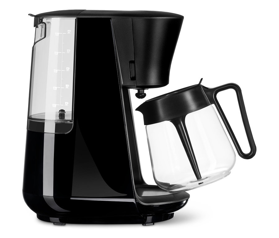 Czarny ekspres przelewowy »Let's Brew« z wyjętym szklanym dzbankiem.