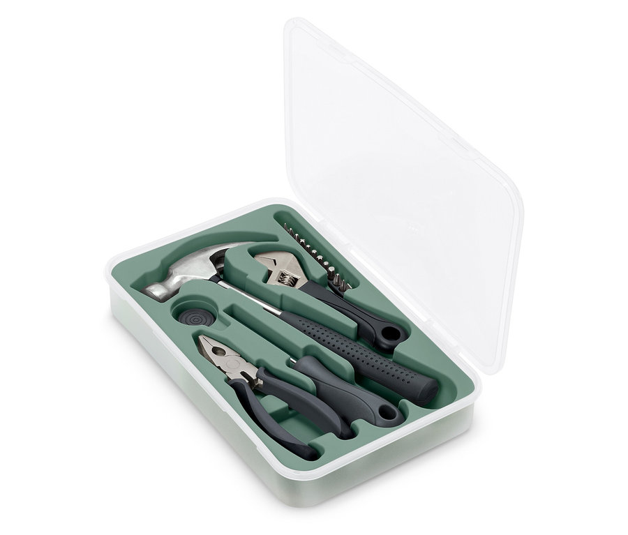 Zestaw narzędzi w otwartym pudełku.