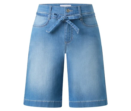 Jasnoniebieskie dżinsowe szorty typu culottes ze sznurkiem w pasie i dwiema kieszeniami z przodu.