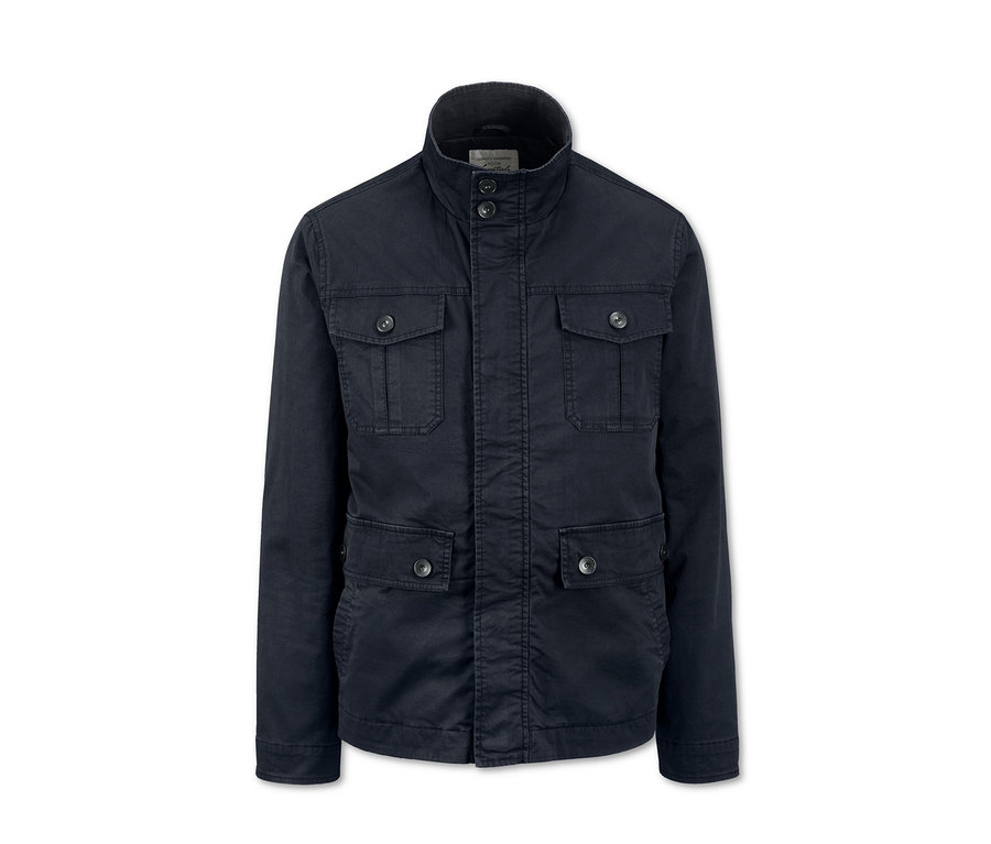 Granatowa kurtka z kołnierzem i czterema kieszeniami.