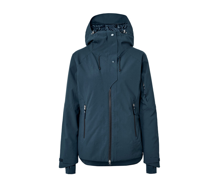 Granatowa kurtka narciarska na białym tle.