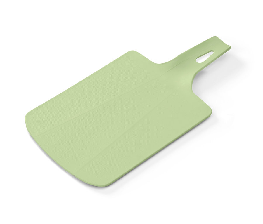 Zielona, składana deska do krojenia na białym tle.