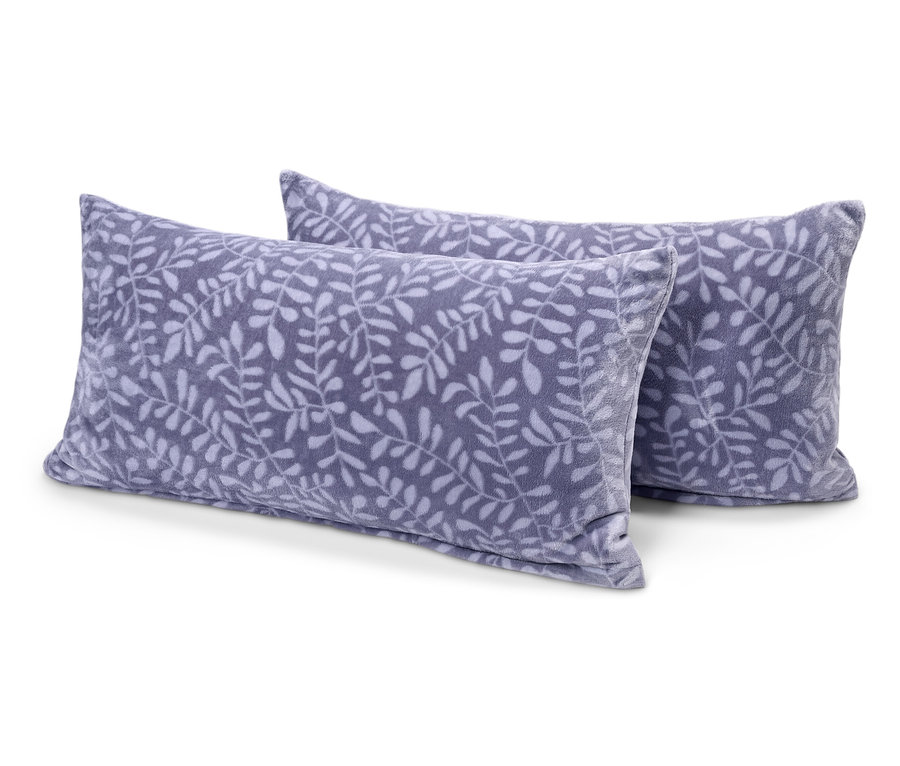 Dwie prostokątne poduszki z kwiatowym wzorem w odcieniach szarości.