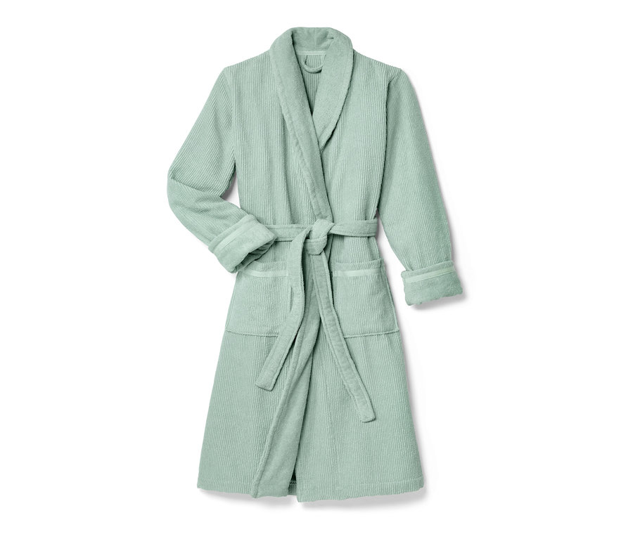 Szlafrok damski w kolorze jasnozielonym, z paskiem.