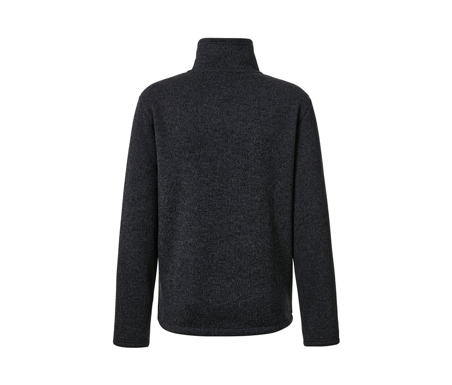 Szczegółowy widok termoaktywnej bluzy z dzianiny polarowej.