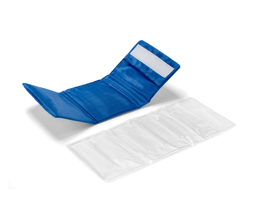 Niebieski kołnierz chłodzący do butelek i wkład chłodzący.