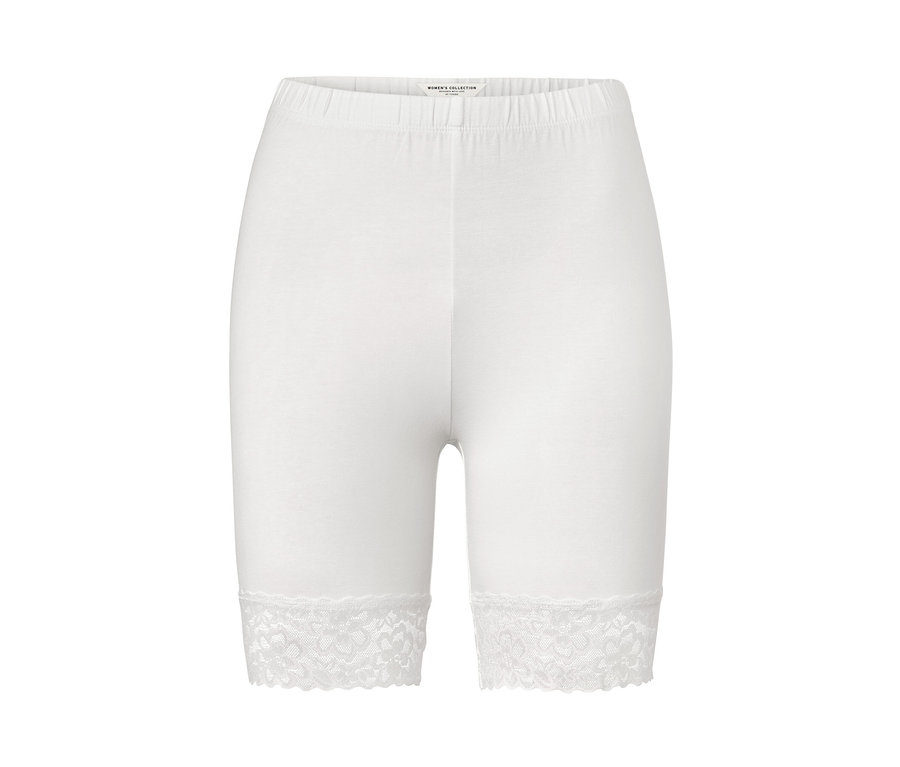 Białe kolarki z koronkowym wykończeniem.