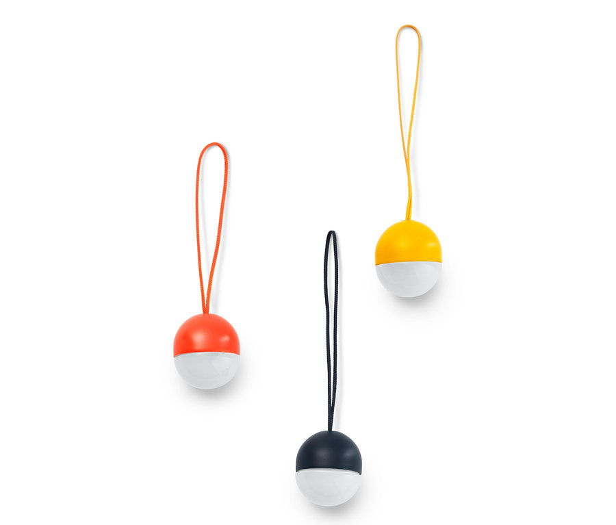 Trzy mini lampki LED: pomarańczowa, czarna i żółta.