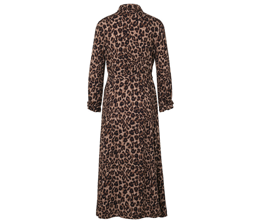 Widok z tyłu długiej sukienki we wzór zwierzęcy z długimi rękawami.
