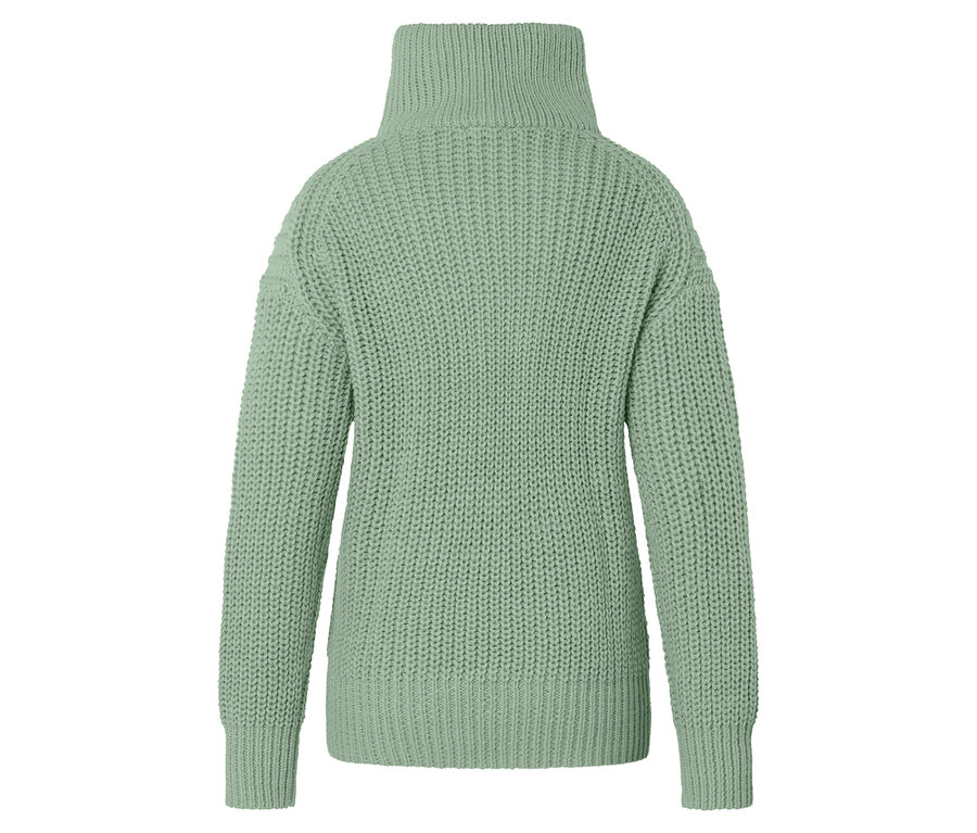 Widok z tyłu jasnozielonego swetra z golfem.