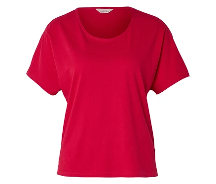 Czerwony T-shirt z krótkimi rękawami i szerokim okrągłym dekoltem.