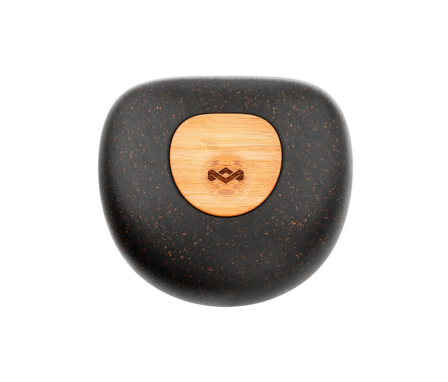 Czarne etui na słuchawki douszne »True Wireless Champion« House-of-Marley wykonane z materiału pochodzącego z recyklingu z bambusowym logo.