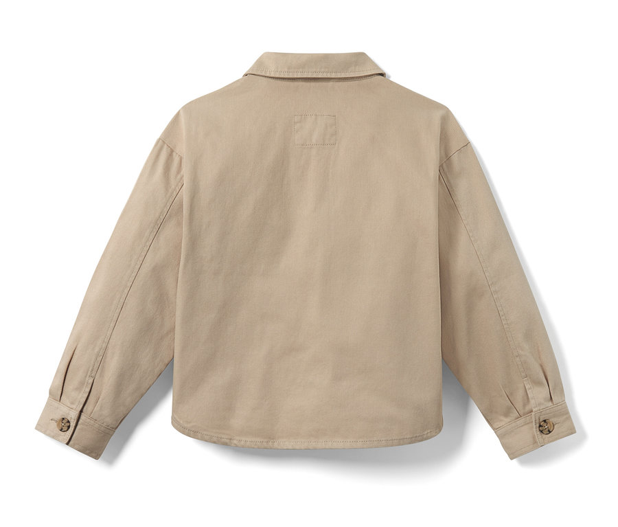 Widok z tyłu kurtki dżinsowej.