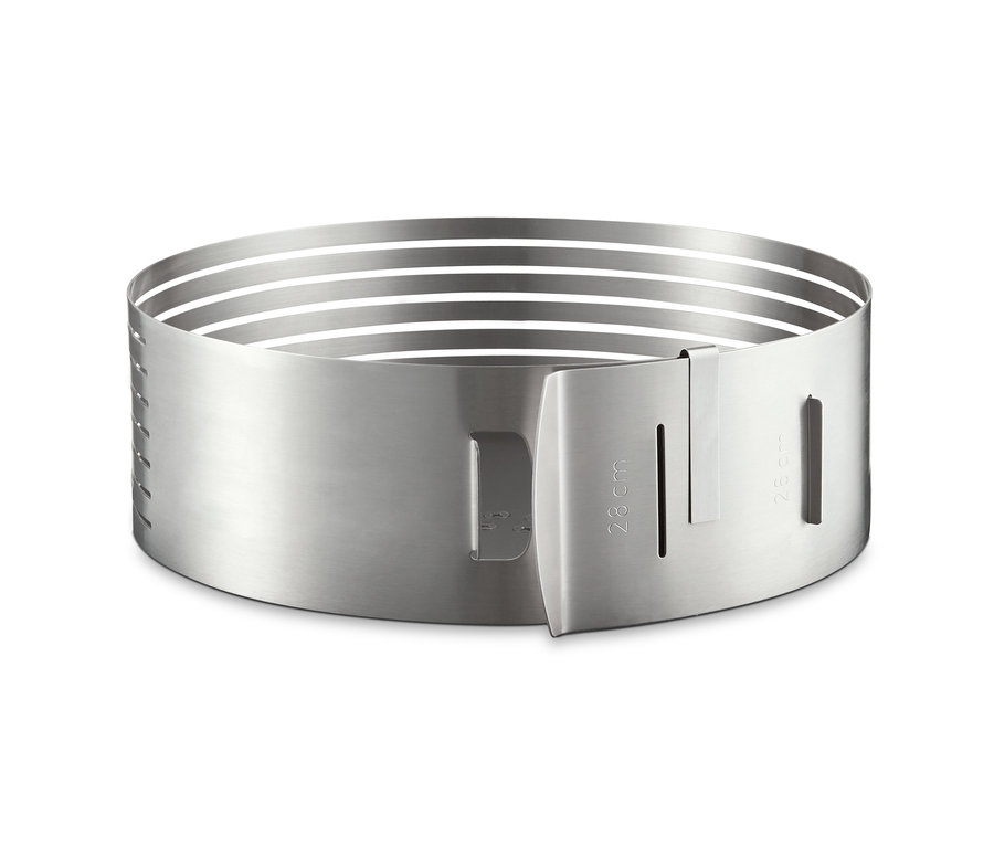 Regulowany rant stalowy do krojenia biszkoptu z nożem cukierniczym.