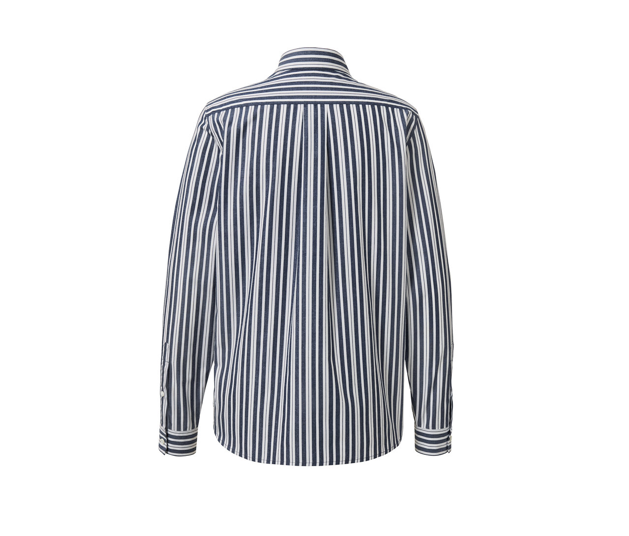 Widok z tyłu koszuli z popeliny w paski.