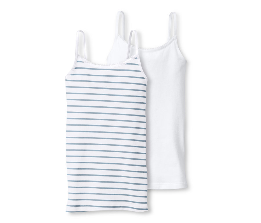 Dwa podkoszulki dziewczęce na ramiączkach: jeden biały i jeden w paski.