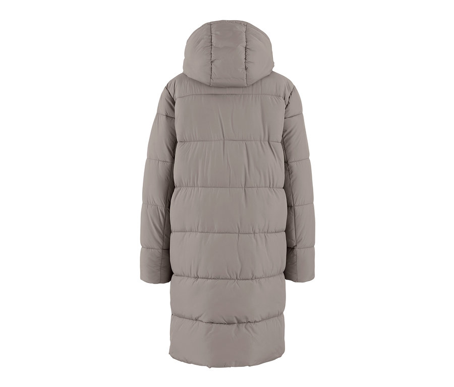 Widok z tyłu szarobeżowego płaszcza pikowanego z kapturem.