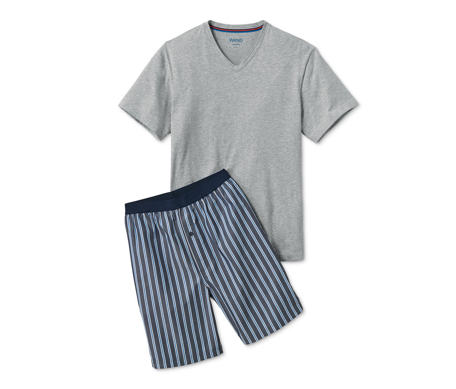 Szary T-shirt i piżama z koszulką i spodenkami w paski.