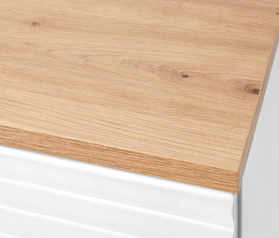 Detale blatu ławki z miejscem do przechowywania.