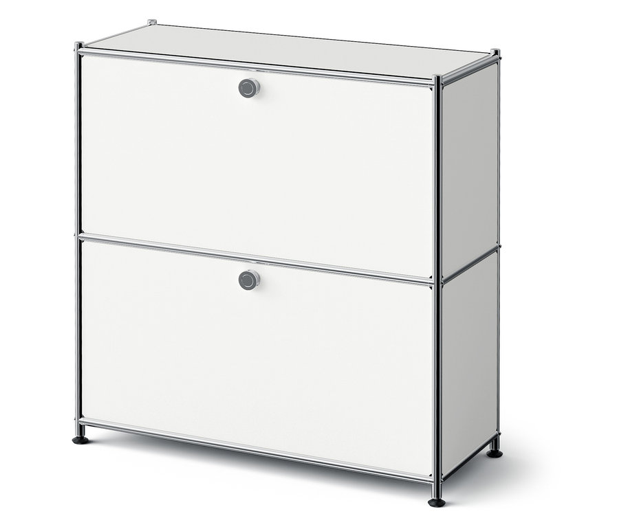 Biały, dwupoziomowy moduł do przechowywania z chromowaną ramą.