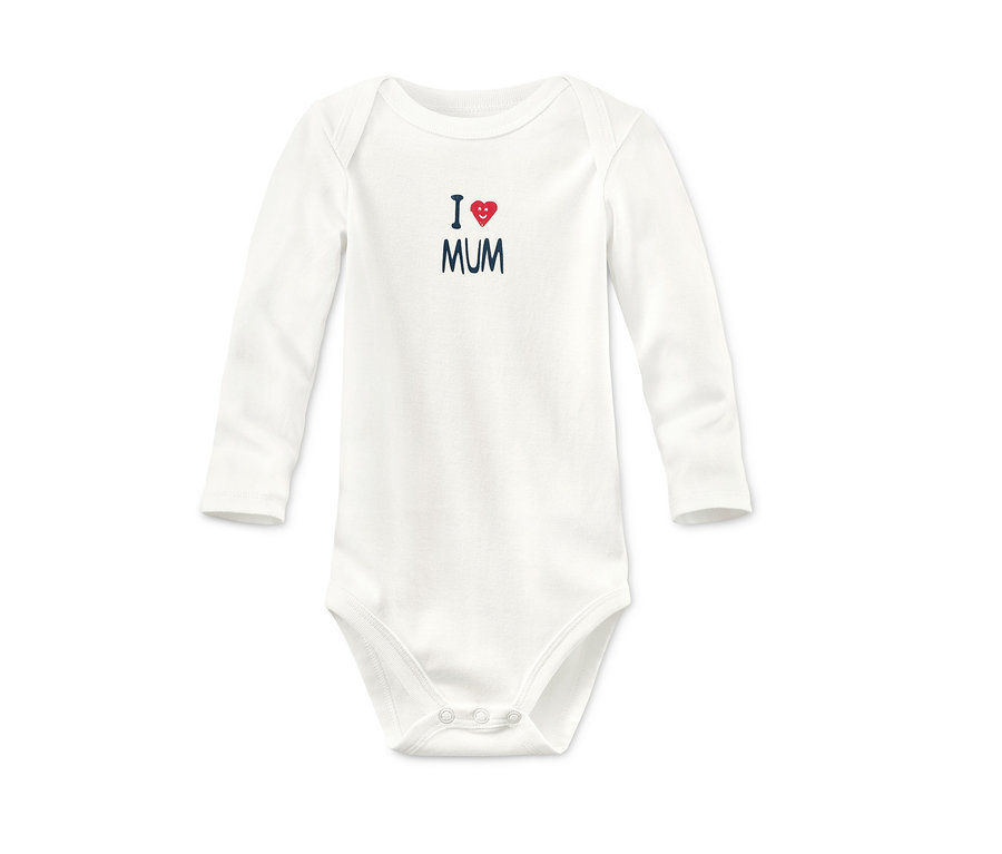 Białe body z długim rękawem z bawełny ekologicznej z napisem 'I love Mum'.