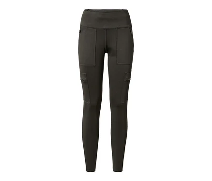 Czarne termiczne legginsy outdoorowe z kieszeniami.