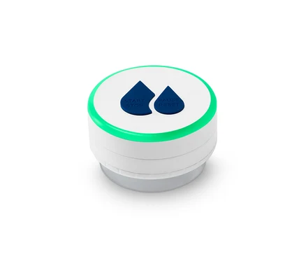 Biały timer ułatwiający oszczędzanie wody z niebieskimi przyciskami Start/Stop i Pauza/Reset.
