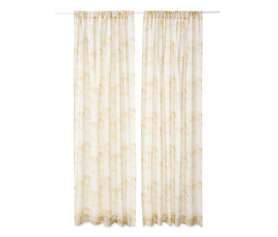 Dwie przezroczyste firany.