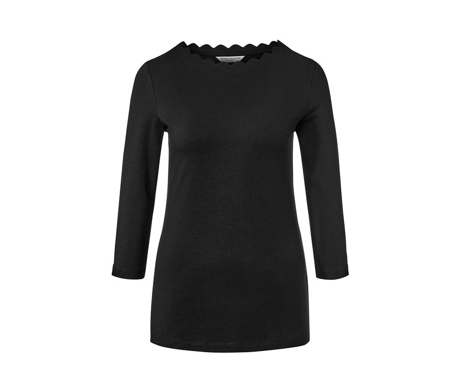 Czarna koszulka z rękawami 3/4.