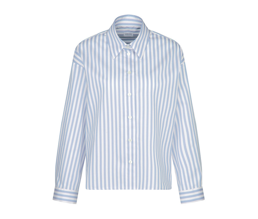 Niebieska bluzka koszulowa oversize Seidensticker w białe paski z długimi rękawami.