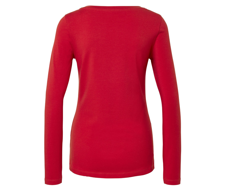 Widok z tyłu czerwonej koszulki z długim rękawem.