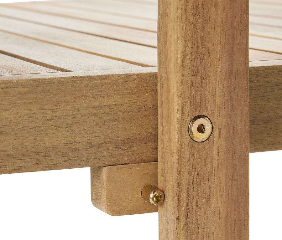 Detal ramy zestawu na balkon „Lenja” z regałem.